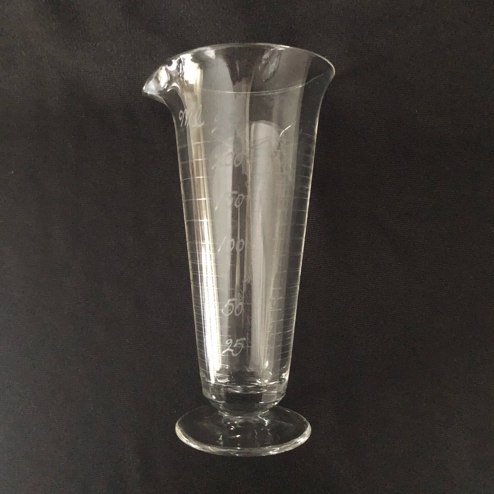 Vintage Glasco Apothecary Measuring Pitcher Beaker Etched Footed - Pour Spout